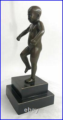 Art Deco Hand Made Baby crying Bronze sculpture by Lost wax Method Statue GIFT