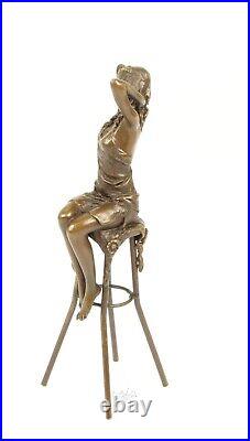 BRONZE SKULPTUR Frau auf Barhocker STATUE Figur Dekoration ANTIK JMA231