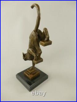 Bronze Cat Goes Down Stairs Figure Sculpture Statue Marble Base JMA257.2
