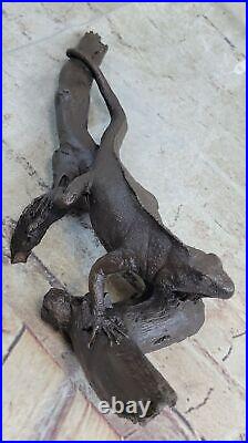Bronze Iguana on Tree Branch Sculpture Hand Made Classic Reptile Artwork Statue