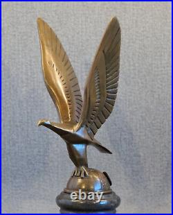 Bronze Statue Eagle on Globe An Eagle Sign. Braw figure bird art deco decoration