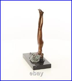 Bronze figure marble pedestal statue sculpture camouflage woman modern decoration EJA0042.1