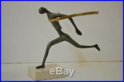 Bronze statue, Winning running athlete, Hand made new sculpture