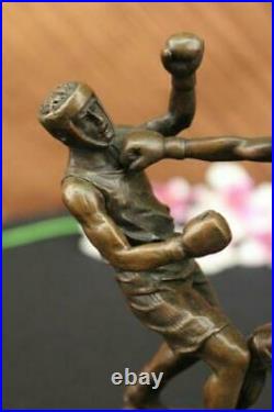 Classic Pose Figural Statue Bronze Made in Europe Sculpture Art Deco Sport Deal