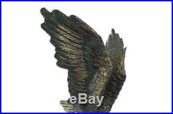 Design European Finery Eagle in Flight Quality Lost Wax Bronze Statue Hand Made