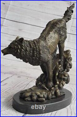 Hand Made 100% pure Bronze Art statue Wolf wolf Sculpture by Bugatti Figure
