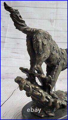 Hand Made 100% pure Bronze Art statue Wolf wolf Sculpture by Bugatti Figure