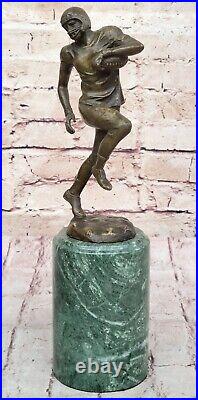 Hand Made Bronze Sculpture Statue Sports 100% Football Player Hot Cast