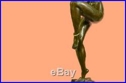 Hand Made Bronzes Art Deco Metalware French Art Gilt Bronze Figurine Statue
