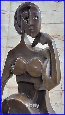 Hand Made Modern Abstract Female Bronze Statue Sculpture Tribute To Dail Decor