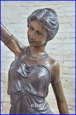 Hand Made Museum Quality Classic Artwork Floor Stand Lamp bronze Sculpture Hand Made Museum Quality Classic Artwork Floor Stand Lamp bronze Sculpture