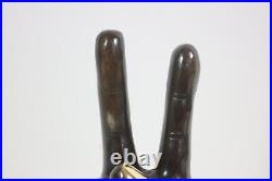 Hand Sign Victory Victory Bronze Figure Bronze Sculpture (RE251) Hand Sign Victory Victory Bronze Figure Bronze Sculpture (RE251)