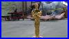 Oscar_Statuettes_Return_To_Original_Bronze_At_Ny_Foundry_01_unwu