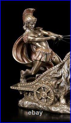 Roman figure in ancient chariot statue of Veronese Roman horses statue