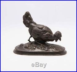 Unsigned Antique Small Statue of a Chicken Finely made of Bronze